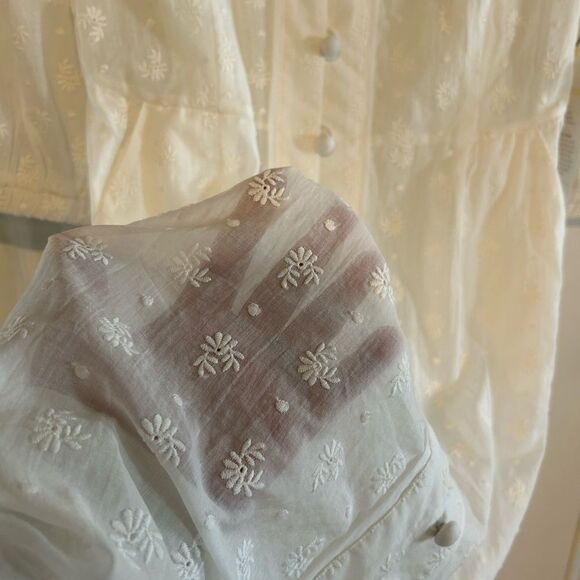 New Midsummer Dress by Cabi #5943 Embroidered Eyelet Button Front Sz 8 - Picture 12 of 14